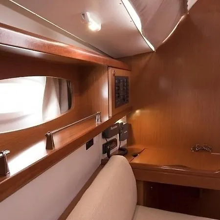 Boat&sailing Torregrande Sinis Yachting *