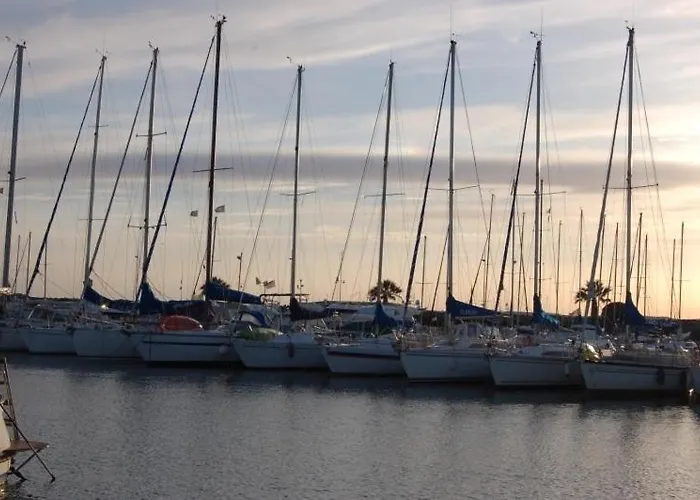 Boat & Sailing Torregrande Sinis Yachting * Oristano