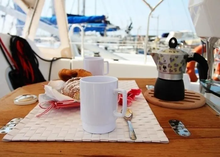 Boat & Sailing Torregrande Sinis Yachting